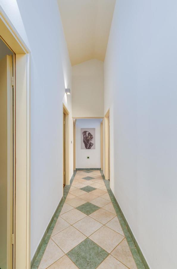 Villa Ostone Pula Ngoại thất bức ảnh