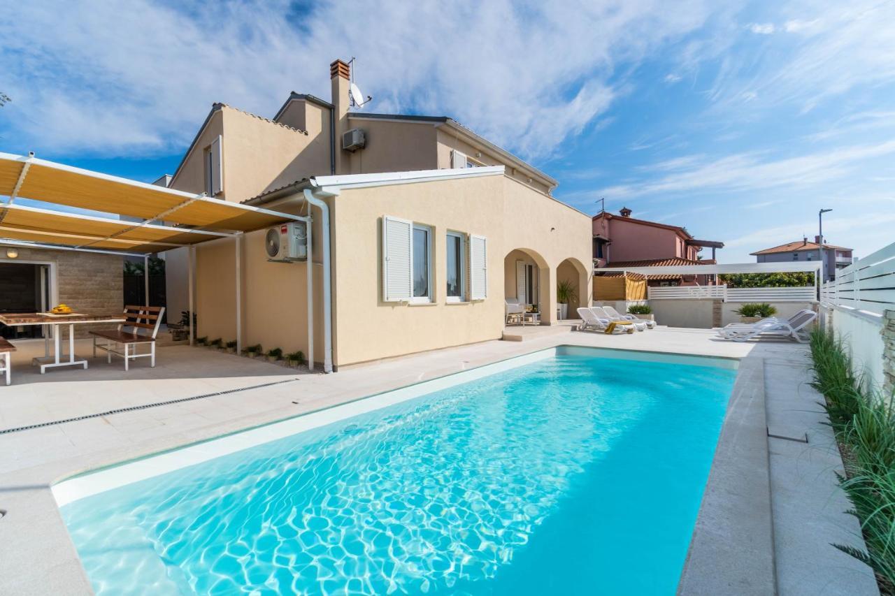 Villa Ostone Pula Ngoại thất bức ảnh